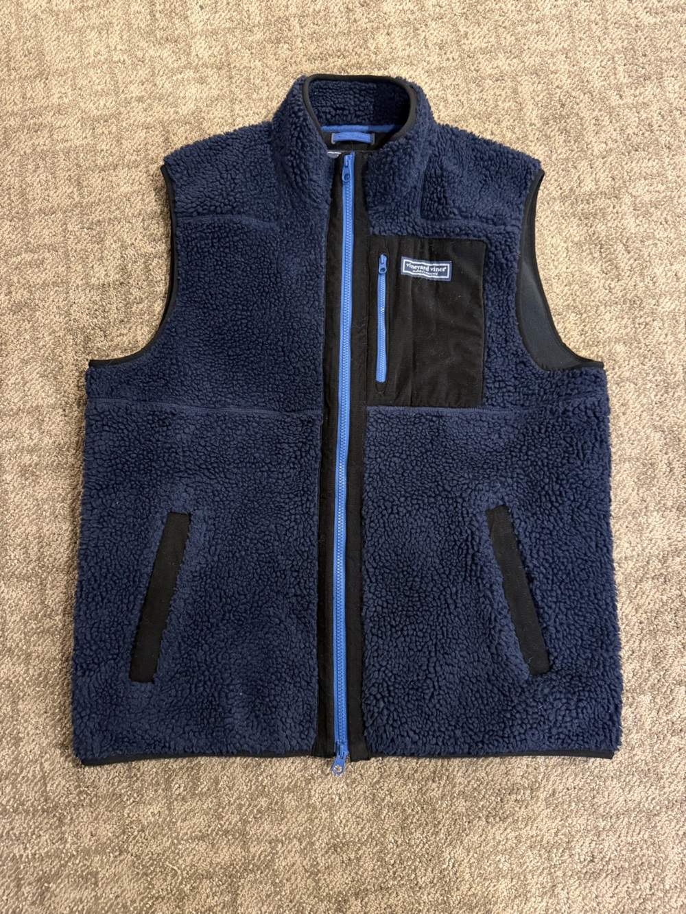 Vineyard vines vest